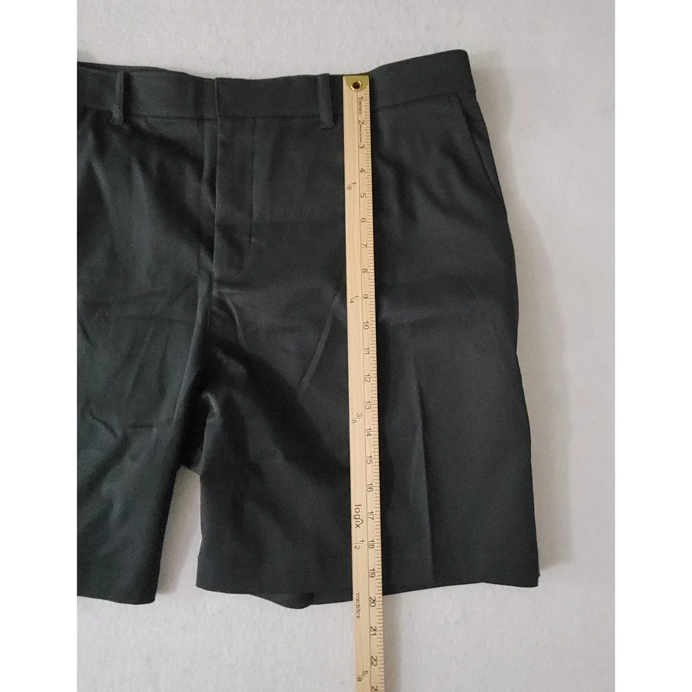 Nike Dri-Fit Size 42 Standard Fit Men's Golf Shorts  Black